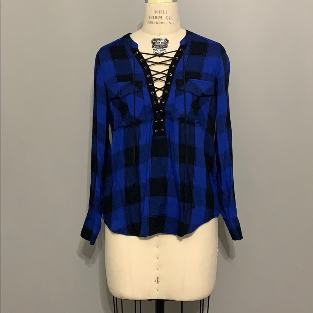 Express S blue plaid lace up top